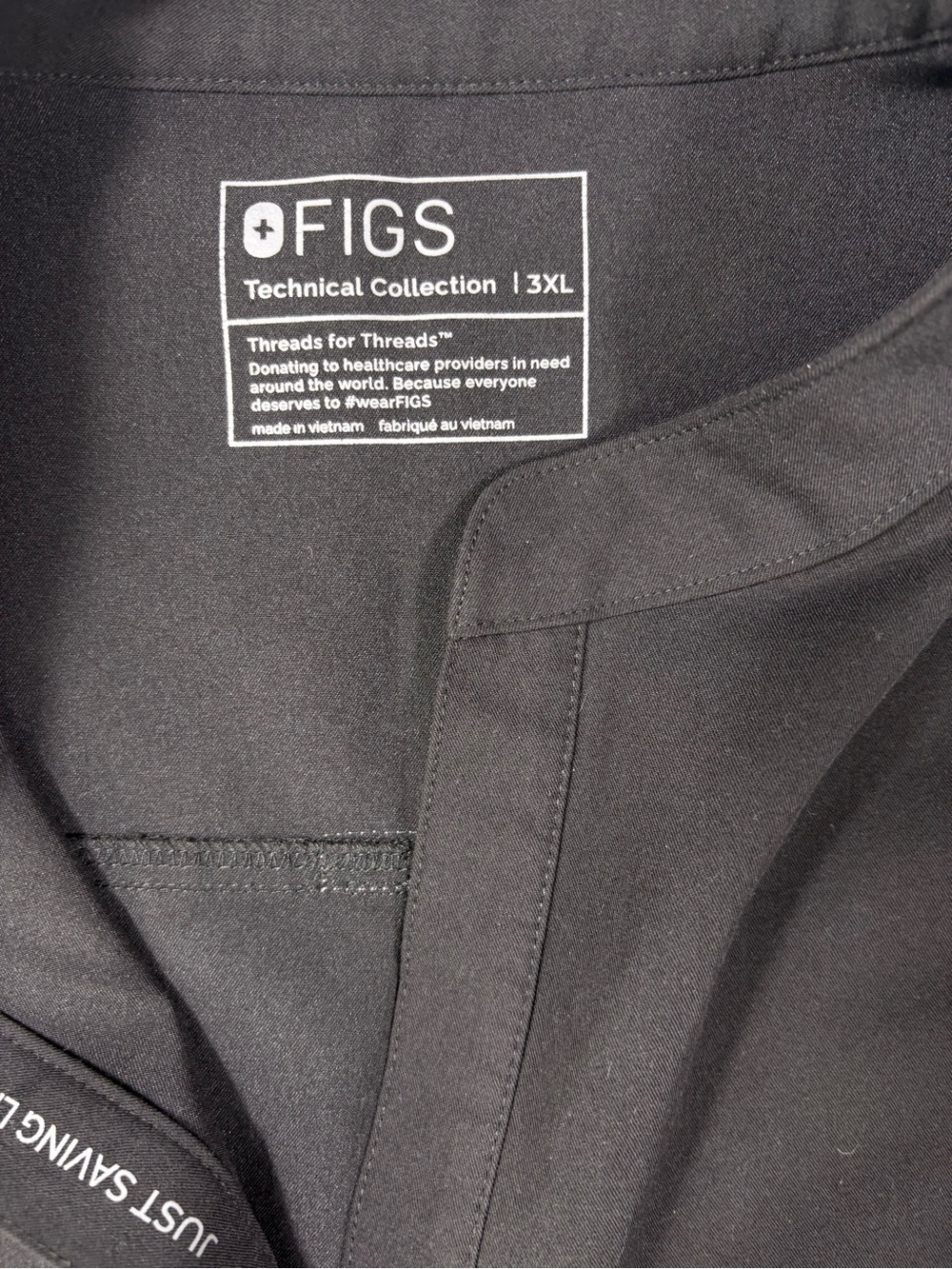 FIGS Black Rafaela Oversized Scrub Top | Size 3XL - Picture 6 of 11